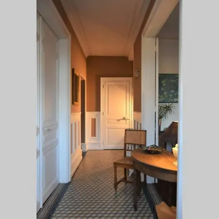 Apartment Rez-de-chaussee Arthur Rimbaud *